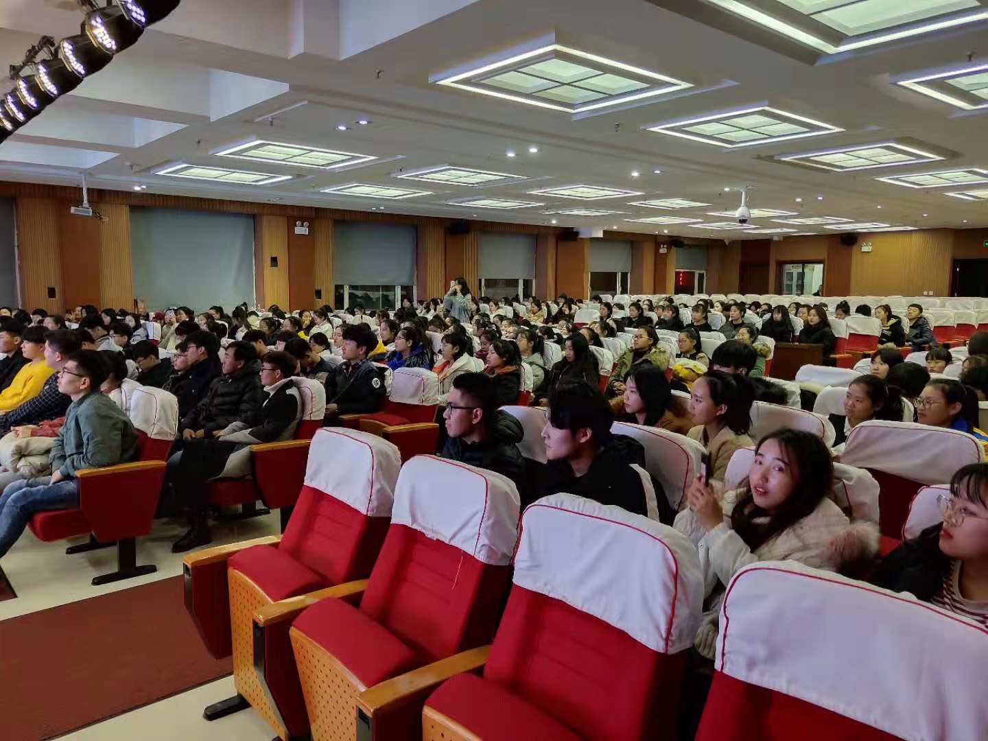 20181126145437_77147.jpg 微信图片_20181121204357.jpg